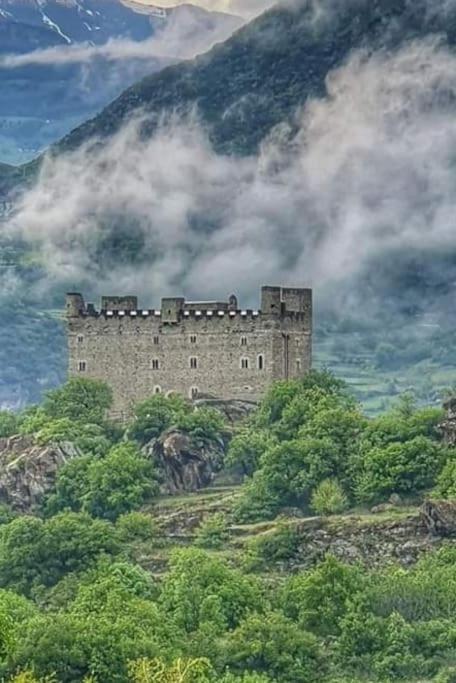 Appartamento Di Montagna Lo Grop Chambave المظهر الخارجي الصورة